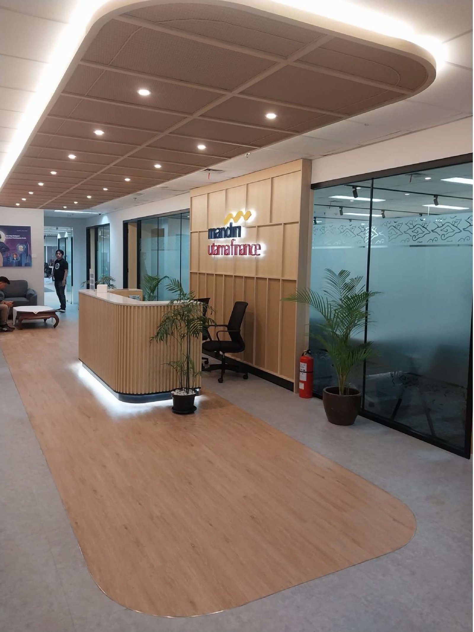 Mandiri Utama Finance  | Mandiri In Health Tower Kuningan Jakarta